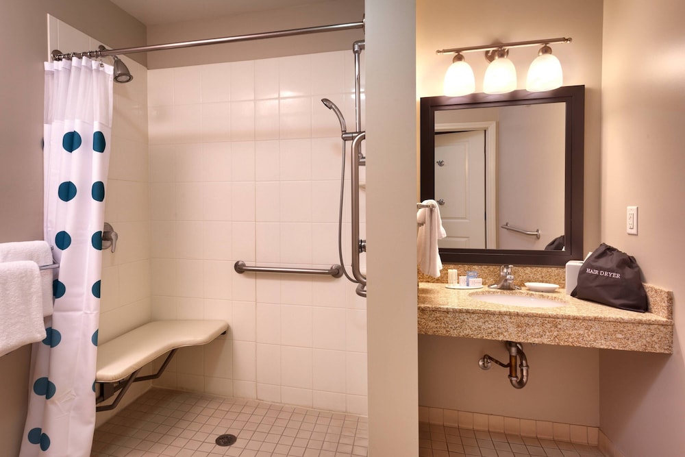 Towneplace Suites Marriott Meridian - photo 17
