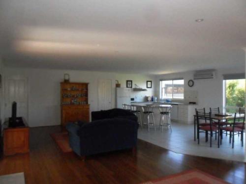 Norman Bay Escape - last minute hotel in Cowes