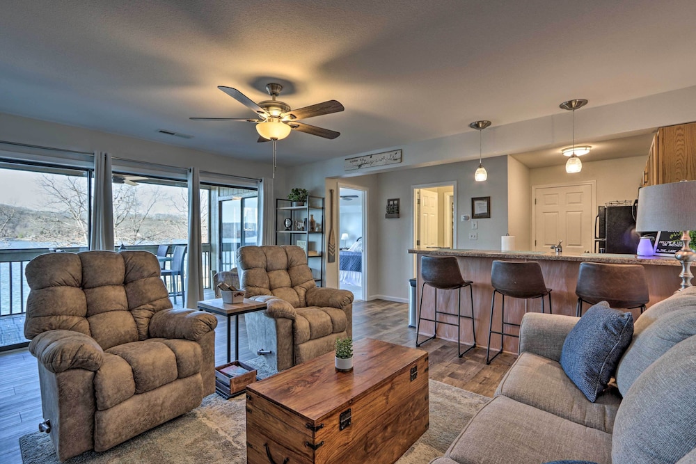 Scenic Convenient Lake of the Ozarks Resort Condo - photo 5