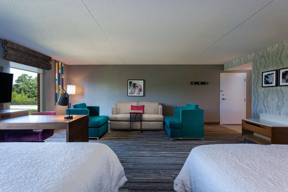 Hampton Inn & Suites Herndon Reston - photo 25