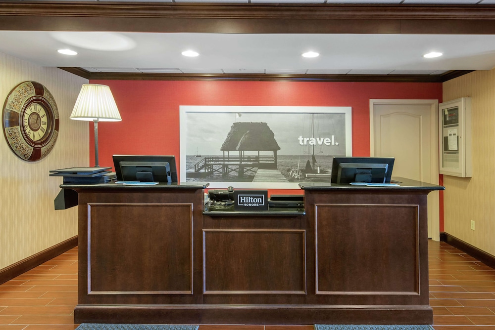 Hampton Inn Meadville - photo 4