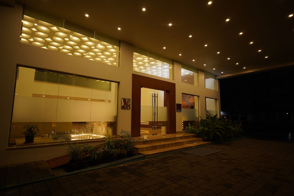 Tea Tree Suites Manipal — Udupi