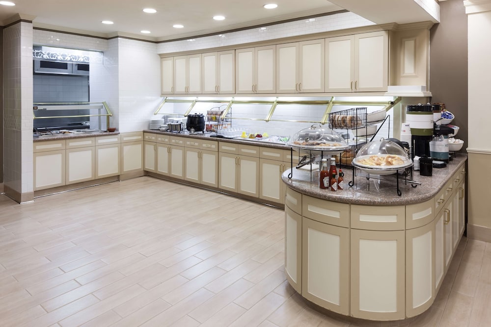 Hilton Garden Inn McAllen Airport - photo 34