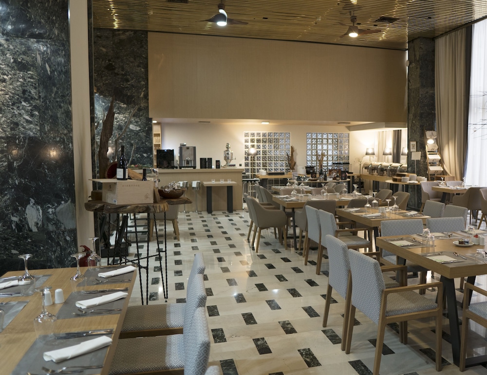 מזון ומשקאות