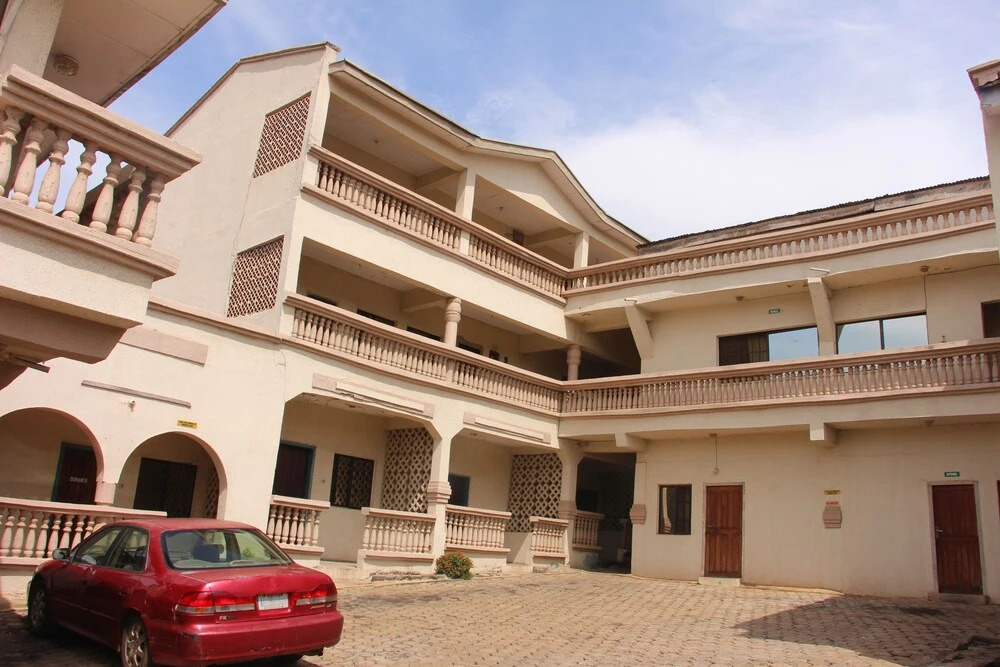 Cliff Hotel & Lounge in Lokoja, Nigeria