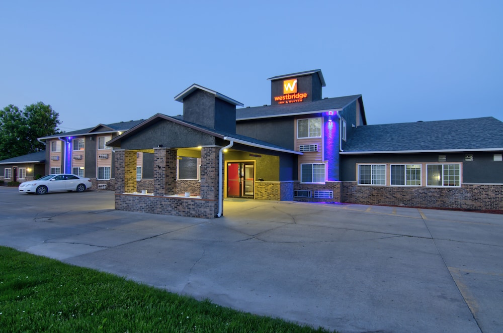 Westbridge Inn & Suites in Centerville, United States
