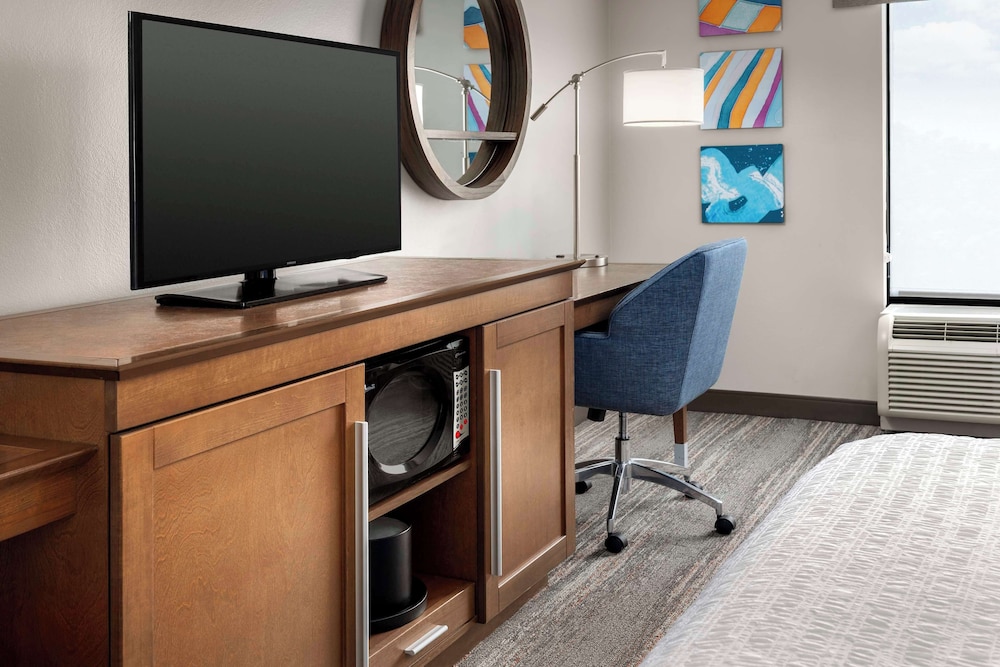 Hampton Inn & Suites Lake Mary At Colonial Townpark - photo 7