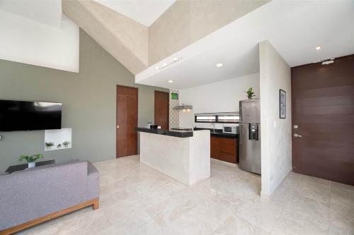 Sunny Mérida Getaway: Spacious 3BR with Pool in Merida, Mexico