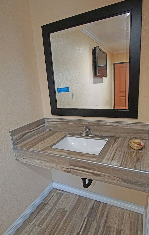 Rosa Bell Motel Los Angeles - photo 23