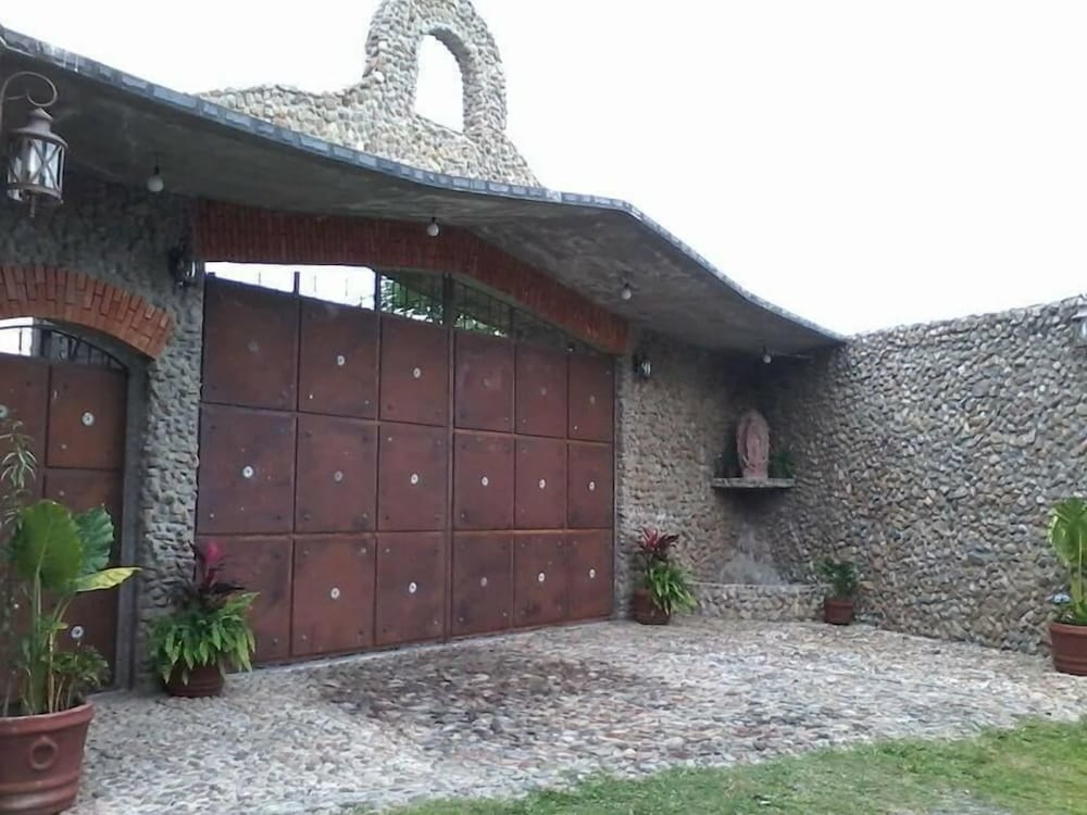 Finca la Virgen de Piedra in Atlixco, Mexico