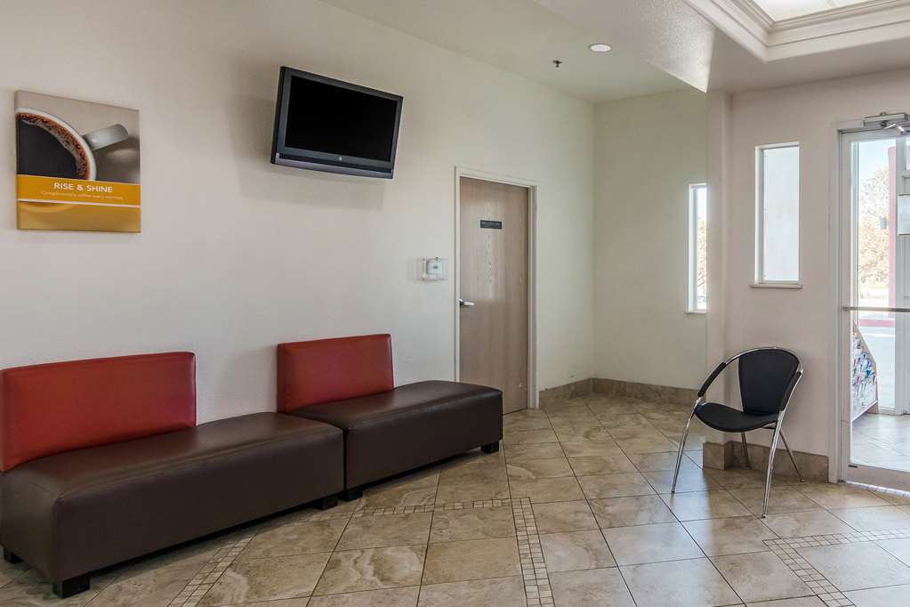 Motel 6 San Antonio TX Downtown Alamo Dome - photo 25