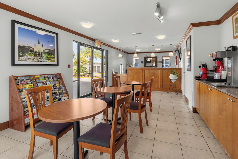 Express Inn and Suites - photo 24