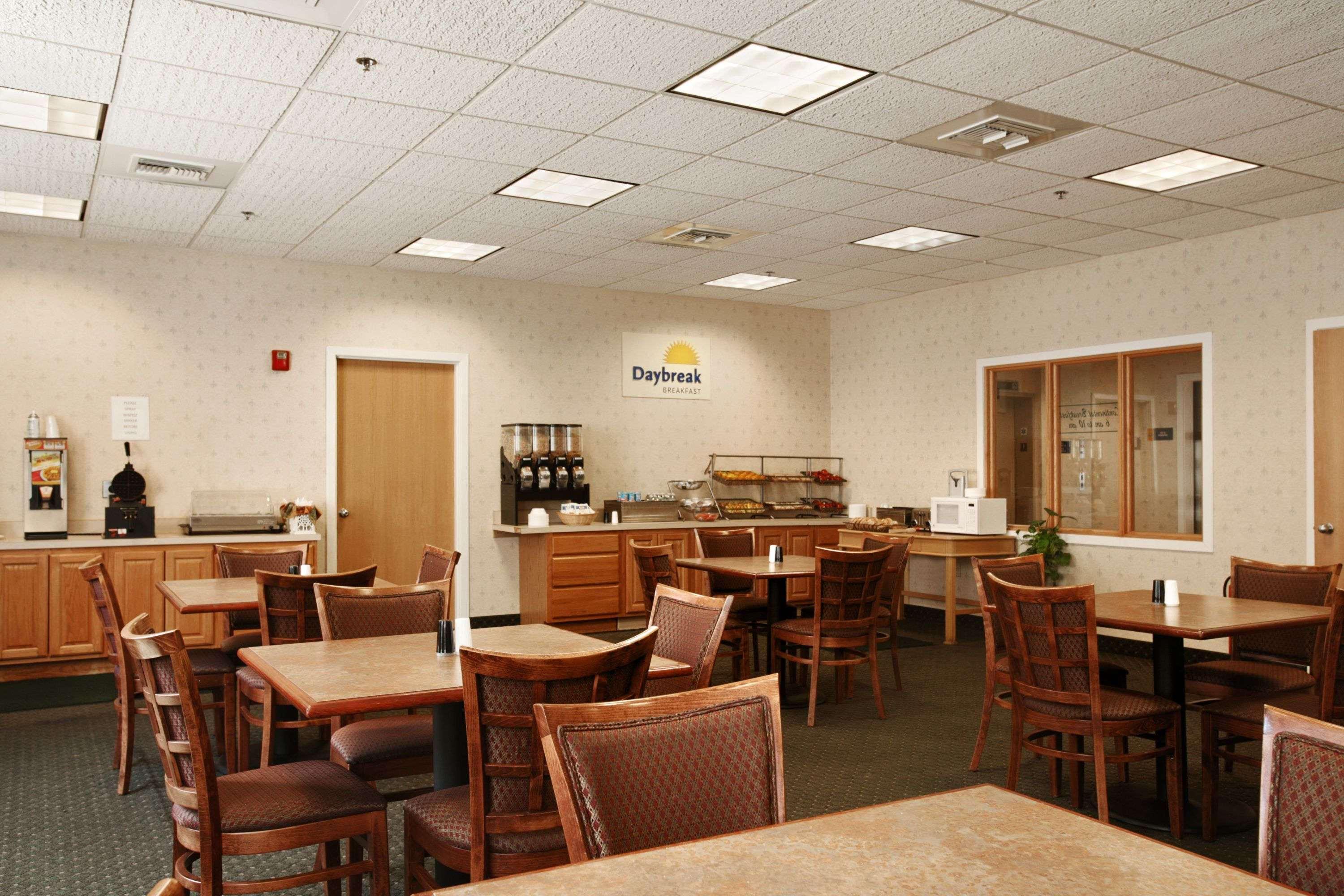 Methuen Inn and Conference Center - photo 13