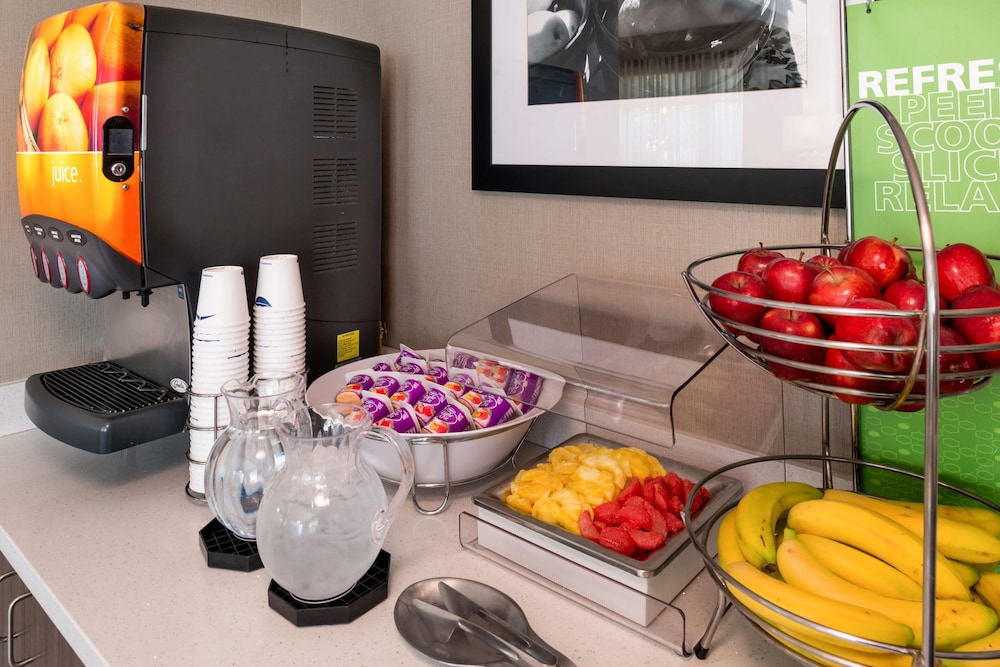 Hampton Inn Los AngelesWest Covina - photo 42