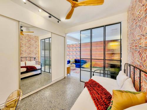 Chic Urban Apartment Prime Cape Town Location