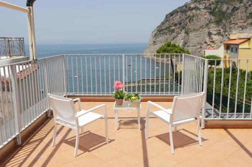Casa Mike — 4-Star Luxury Hotel in Meta, Italy