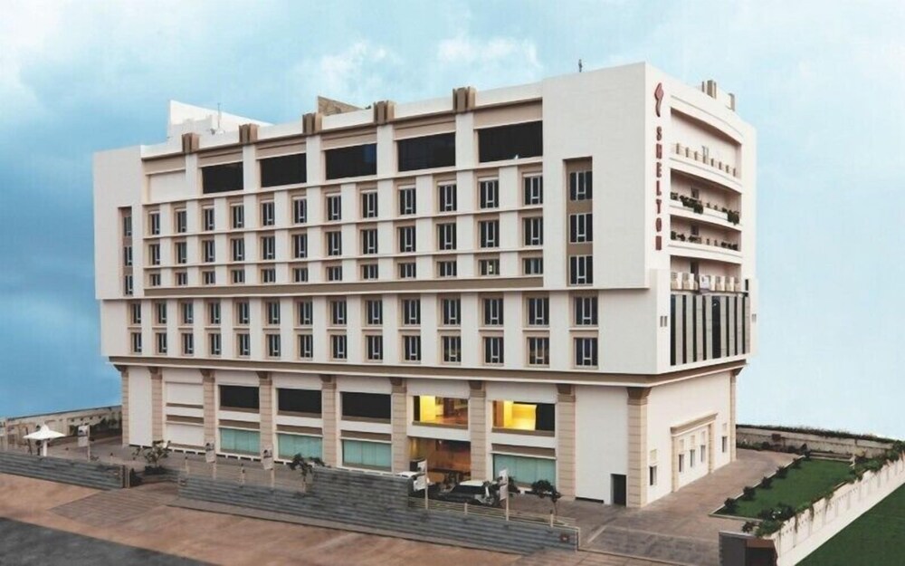 Hotel Shelton Rajamahendri - carbon neutral hotel in Rajahmundry
