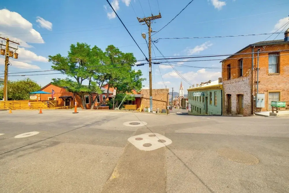 Steps to C Street & Saloons Virginia City Getaway