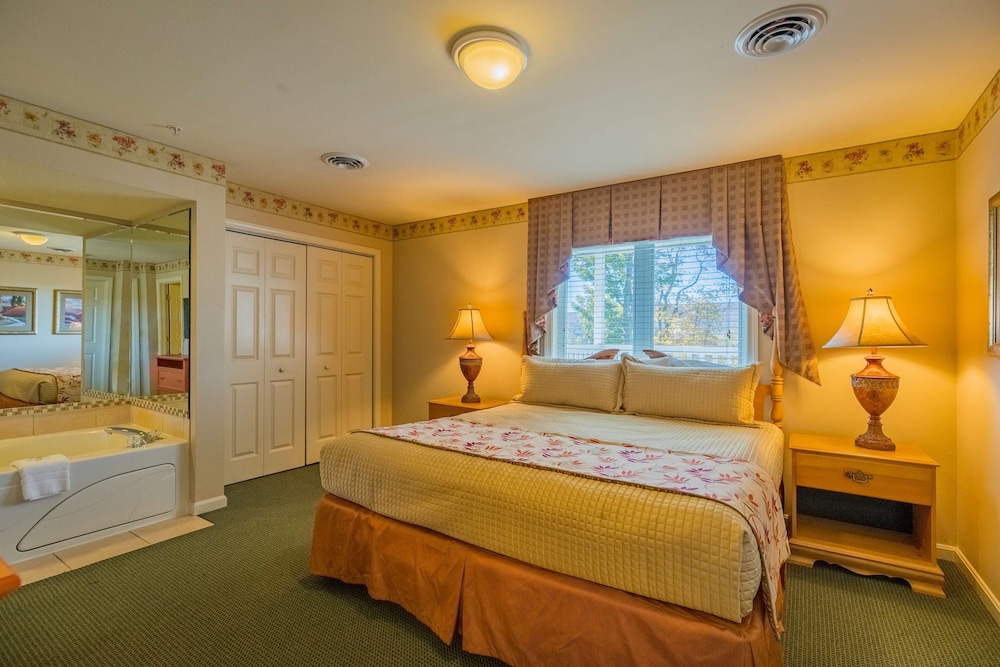 Vacation Village in the Berkshires - photo 9