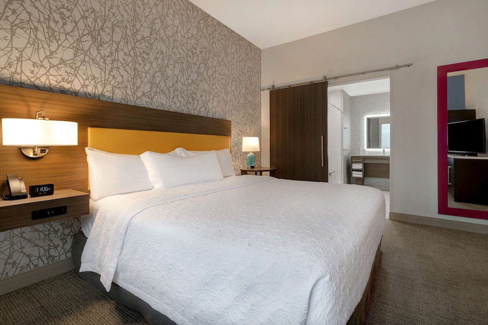 Home2 Suites by Hilton Redding - photo 22