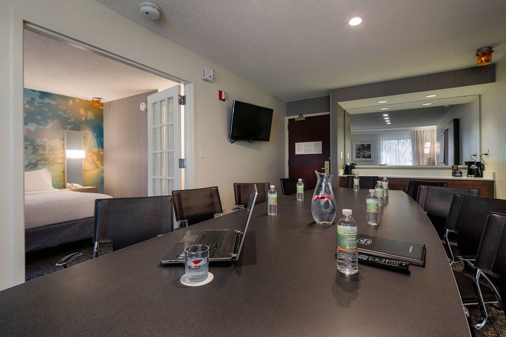 Courtyard By Marriott Dallas DFW Airport North Irving - photo 5