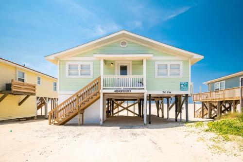 Absolute Beach by Oak Island Accommodations - photo 14