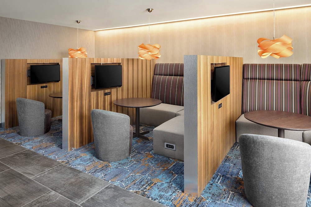 Courtyard By Marriott Seattle Northgate - photo 25