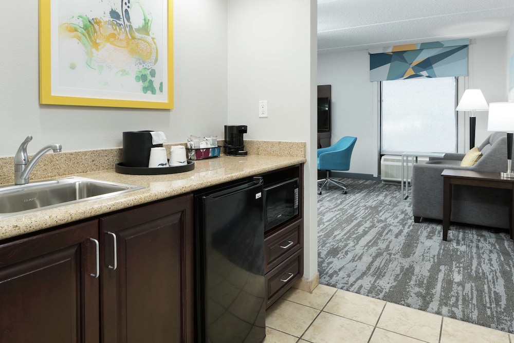 Hampton Inn & Suites Panama City Beach Pier Park Area - photo 17