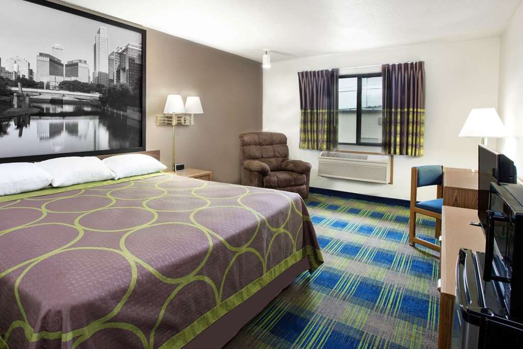 Super 8 by Wyndham Columbus - photo 9
