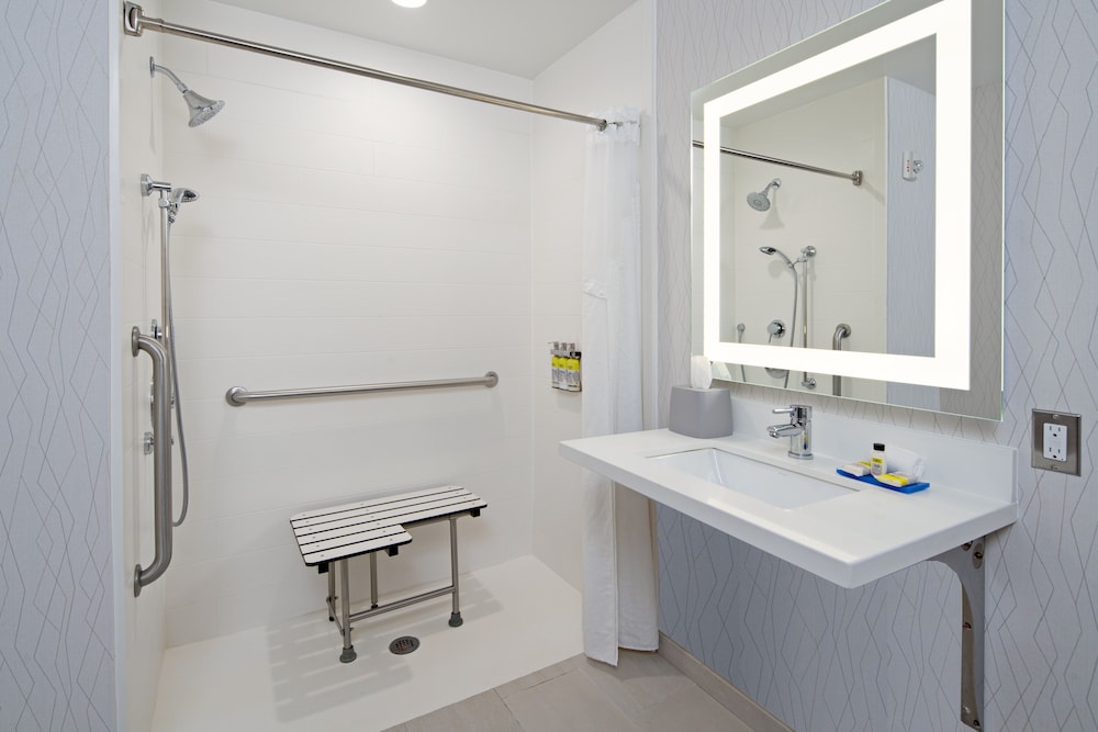 Holiday Inn Express Hotel & Suites Atascadero by IHG - photo 31