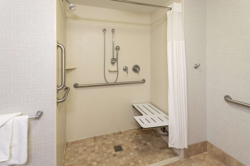 Hampton Inn Minneapolis Shakopee - photo 13