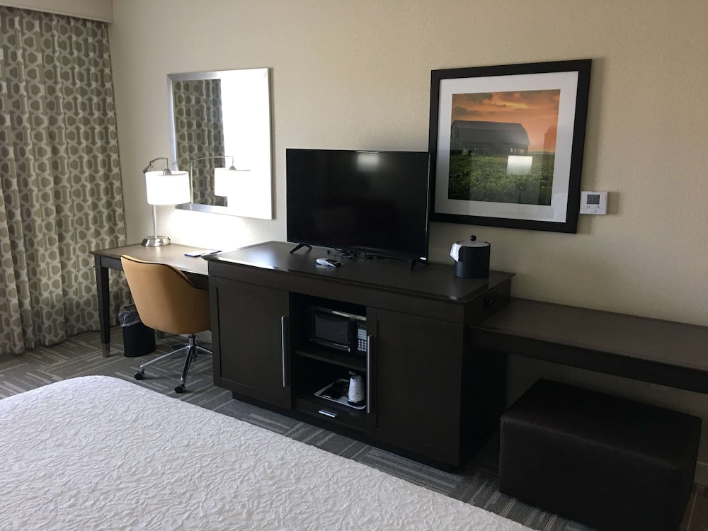 Hampton Inn McPherson - photo 23