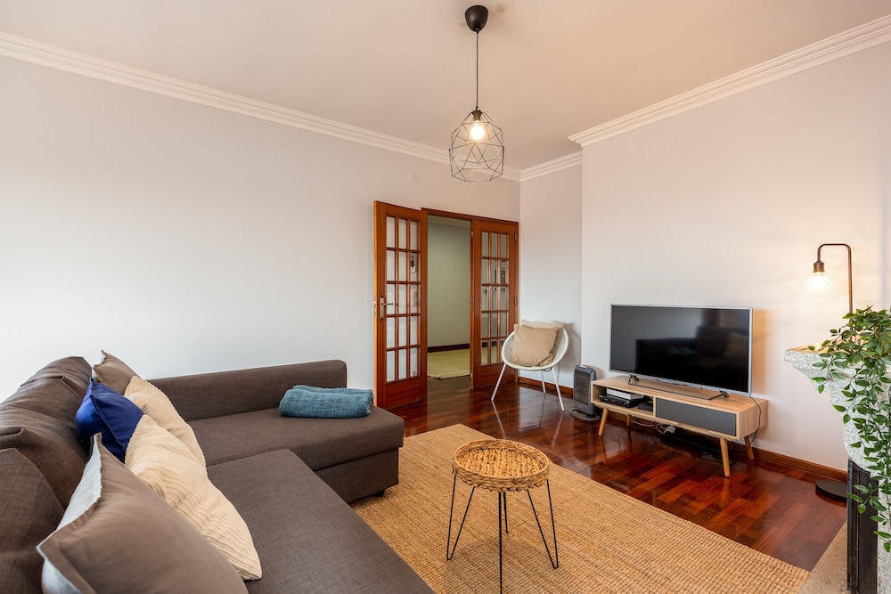 Feel Porto Douro Marina — 4-Star Luxury Hotel in Vila Nova De Gaia, Portugal