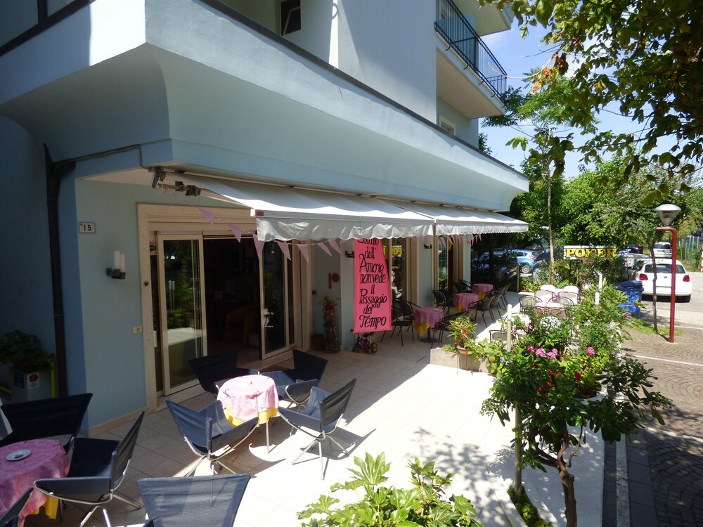 Hotel Poker - last minute hotel in Misano Adriatico