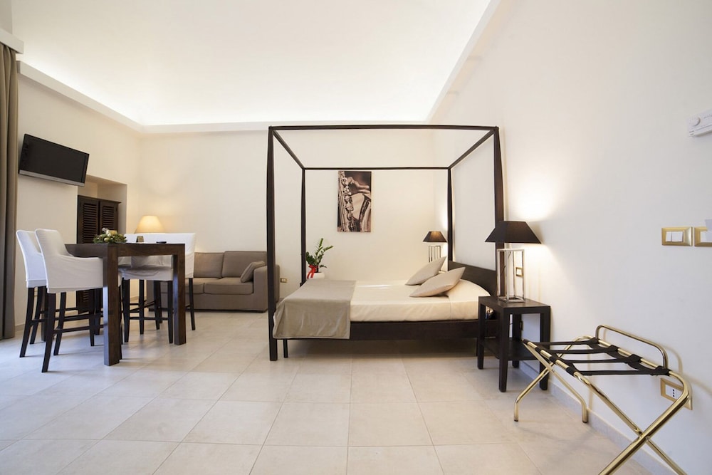 La Civetta - carbon neutral hotel in Foggia