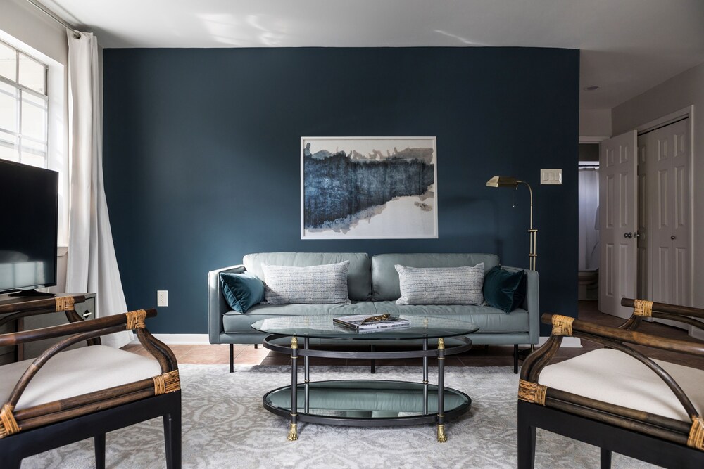 Exquisite Bywater Suites by Sonder - photo 21