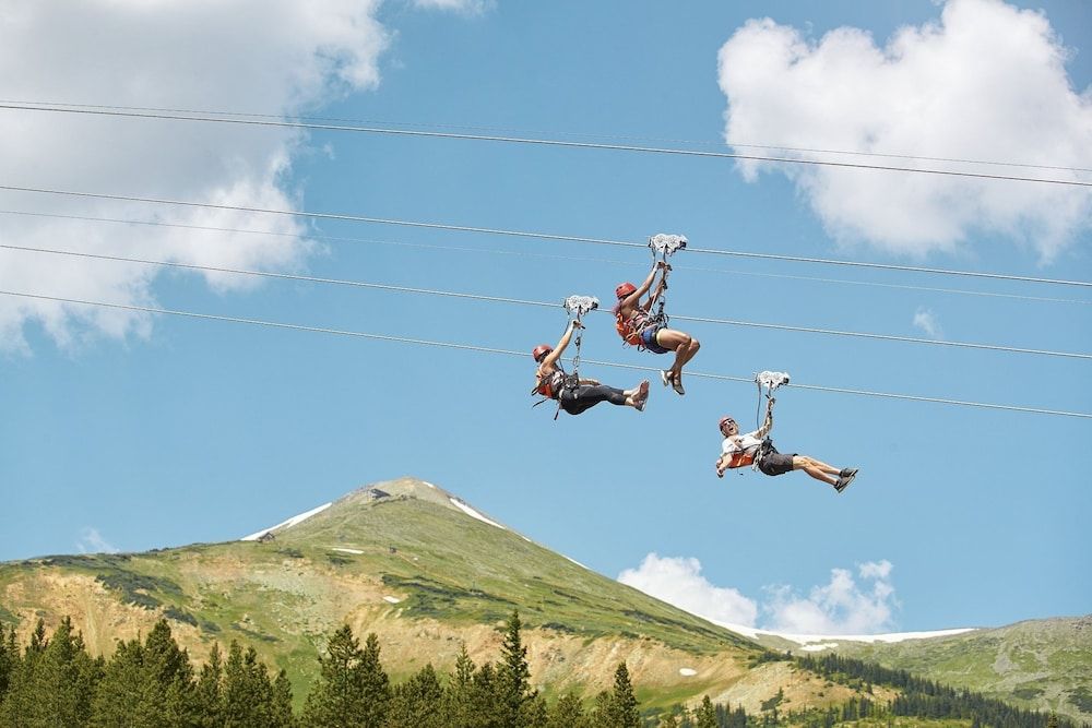 One Ski Hill Place S8325 — 4-Star Luxury Hotel in Breckenridge, United States