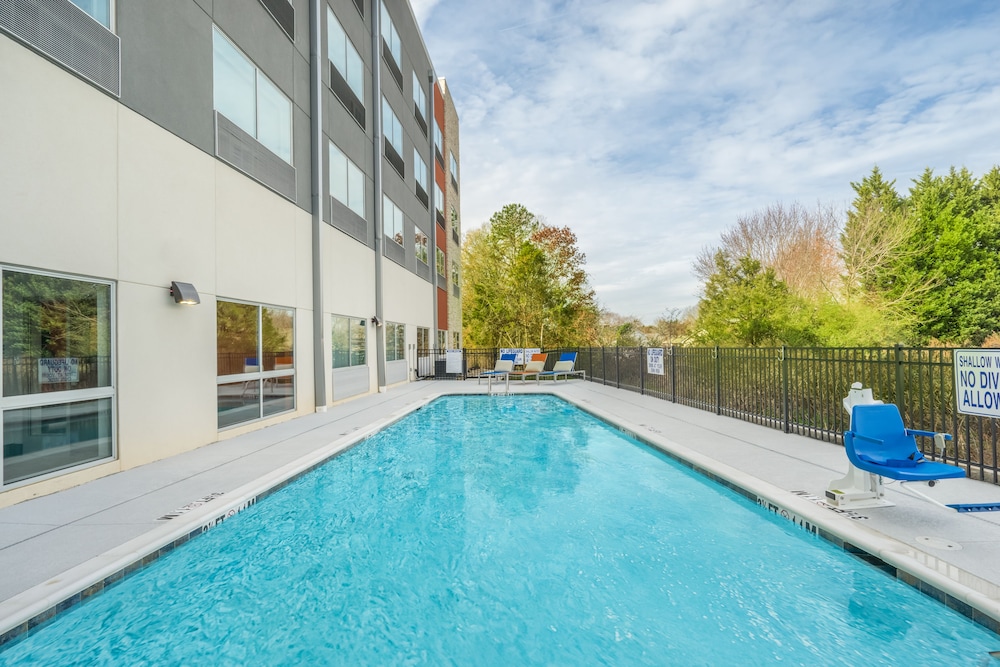 Holiday Inn Express & Suites Greenville SE Simpsonville by IHG - photo 35