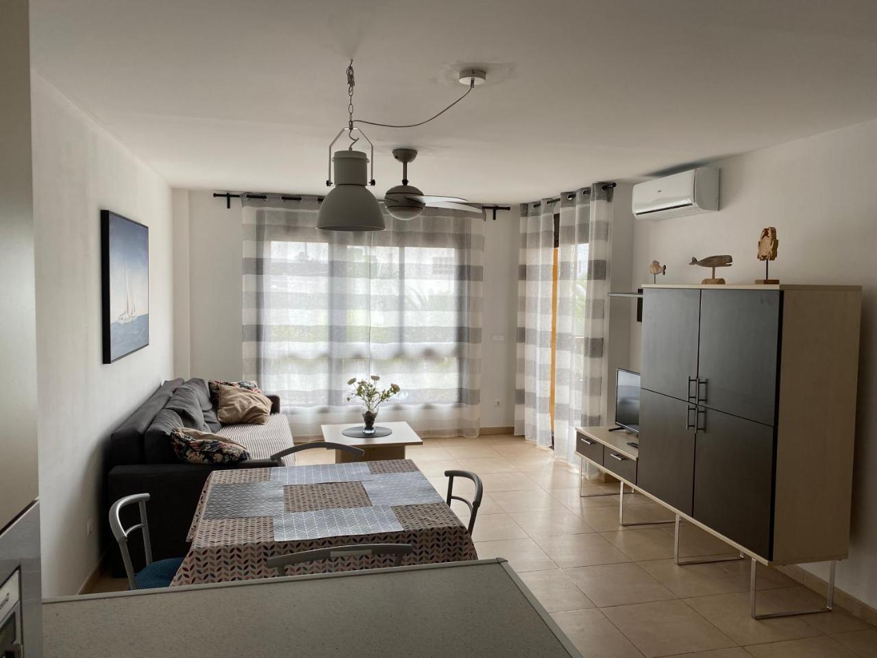 Beatriz Del Mar Apartamento Con Aire Acondicionado — 4-Star Luxury Hotel in Arona, Spain