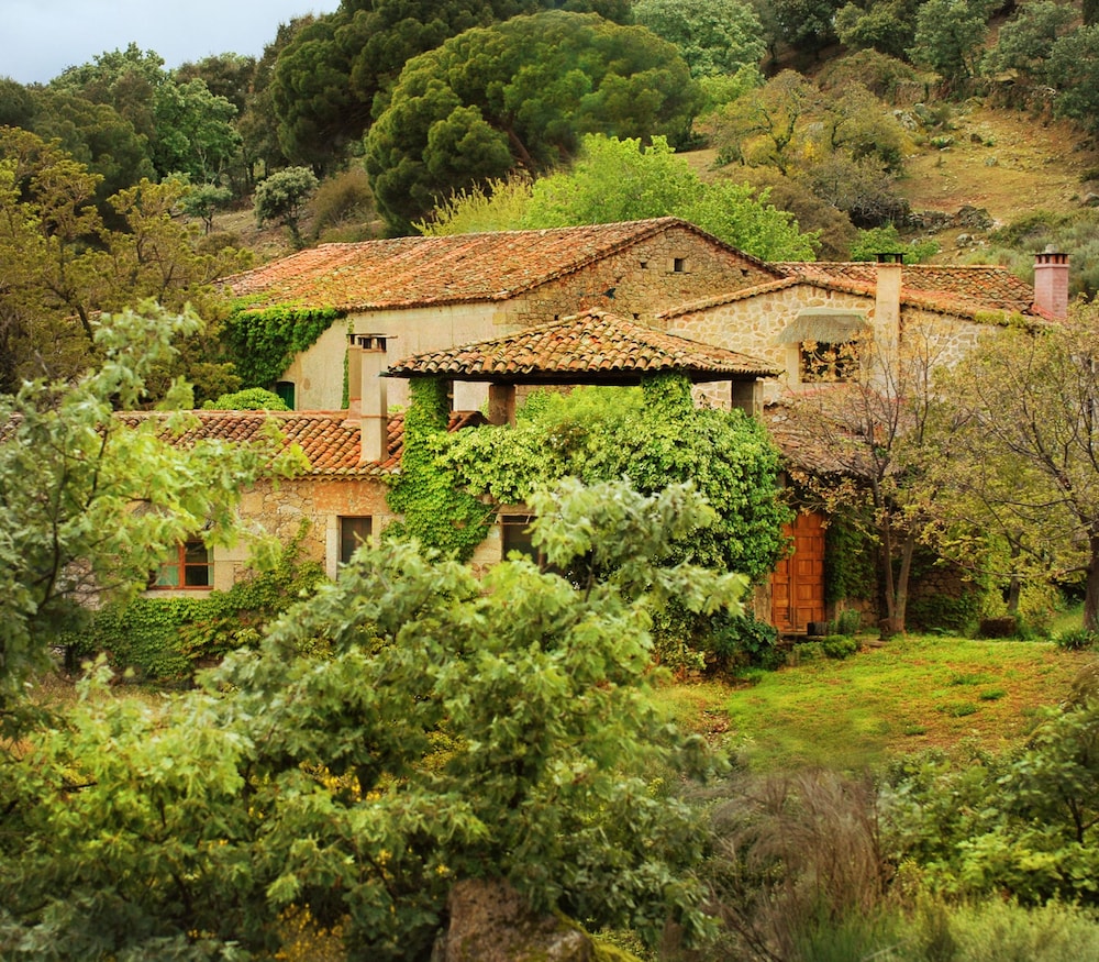 Finca El Cabezo — hotel in Villamiel