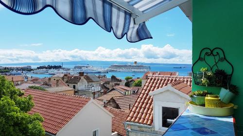 Blue Dreams Apartments Old Town Relax with Sea View Balcony & Terrace — 4-Star Luxury Hotel in Split, Croatia