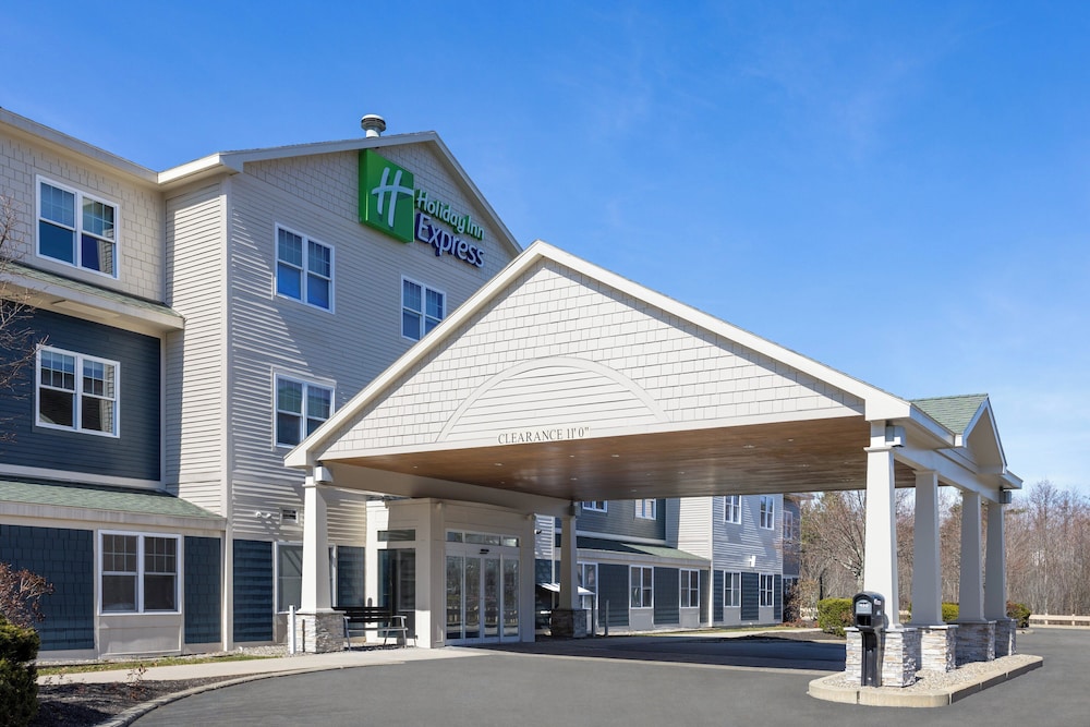 Holiday Inn Express Hotel & Suites Freeport by IHG - photo 33