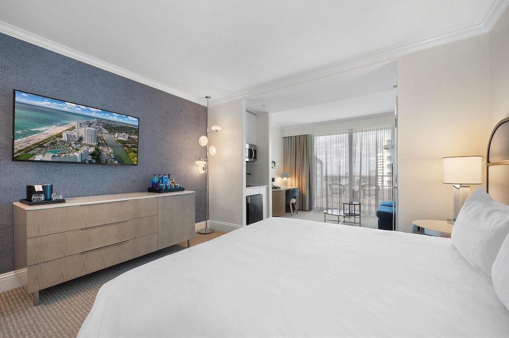 Fontainebleau Miami Beach Private Luxury Suites - photo 97