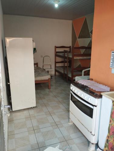 Kitnets temporada Mongaguá litoral SP in Mongagua, Brasil