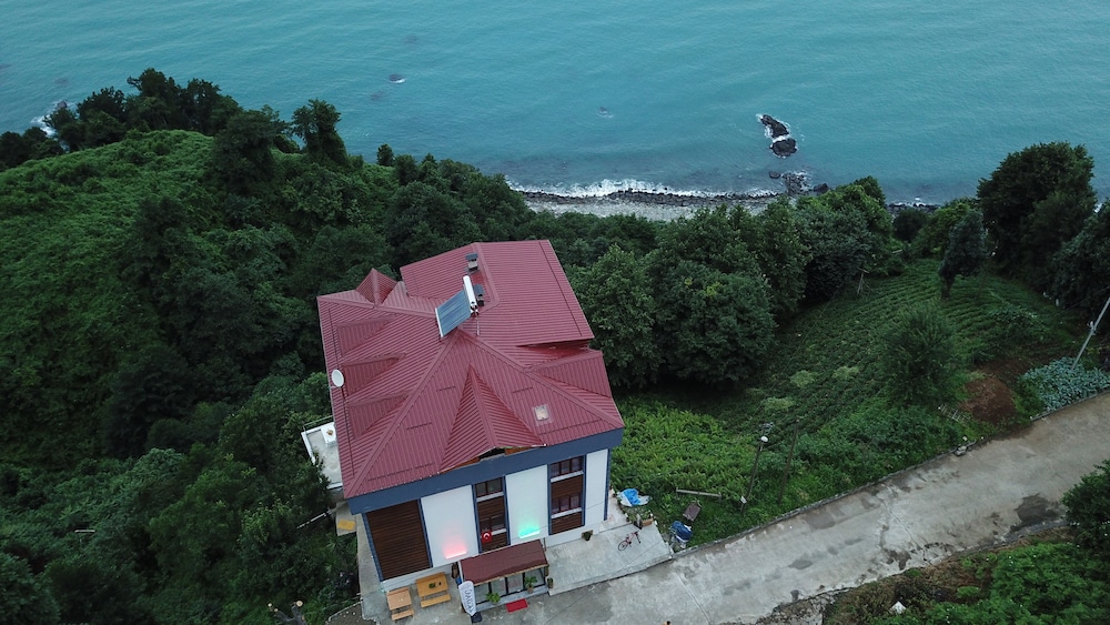 Akdağ Kemer Otel in Cayeli, Turkey