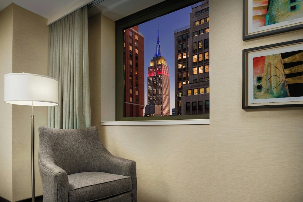 Courtyard by Marriott New York Manhattan Times Square - photo 9