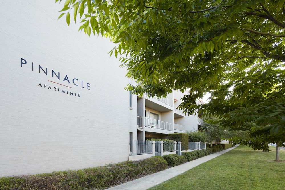 Pinnacle Apartments — 4-Star Luxury Hotel in Griffith, Australia