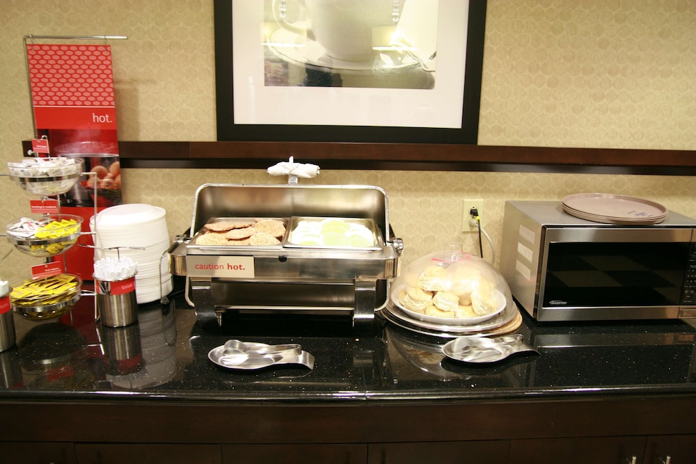 Hampton Inn Topeka - photo 25