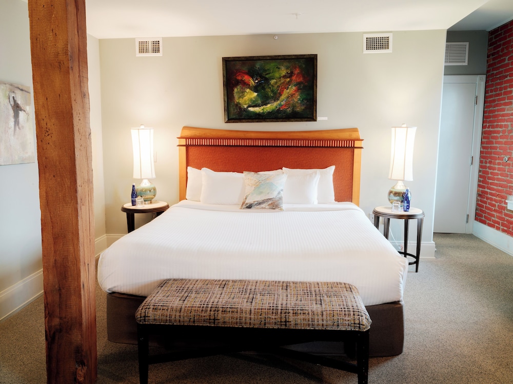 Lancaster Arts Hotel - photo 12