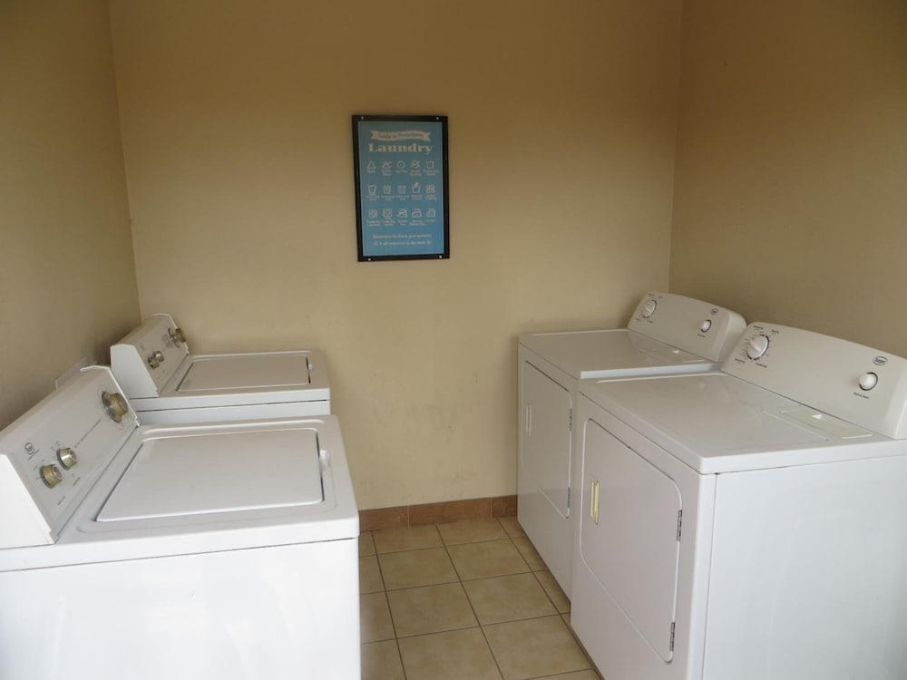 Kenedy Country Inn - photo 21